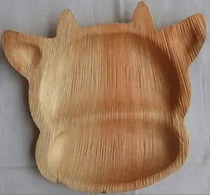 Eco Areca Leaf Cow Plate - Charming cow-shaped plate perfect for farm-themed parties.